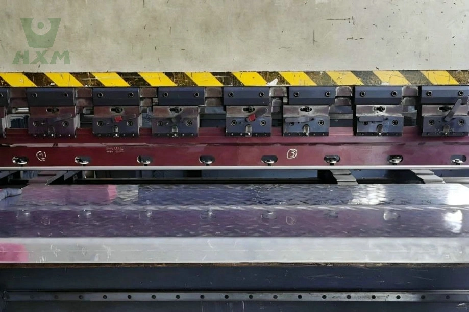 processus de fabrication de plaques de contrôle en aluminium